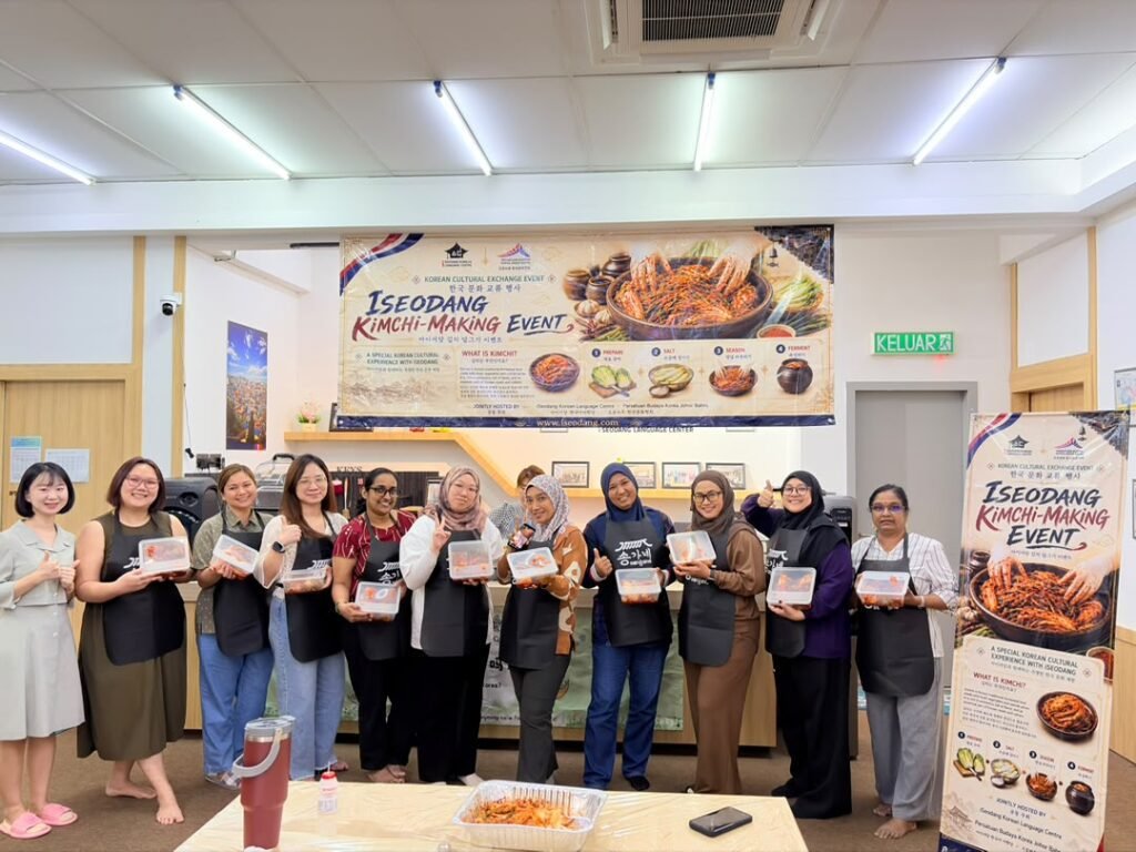 Kimchi making workshop at iSeodang
